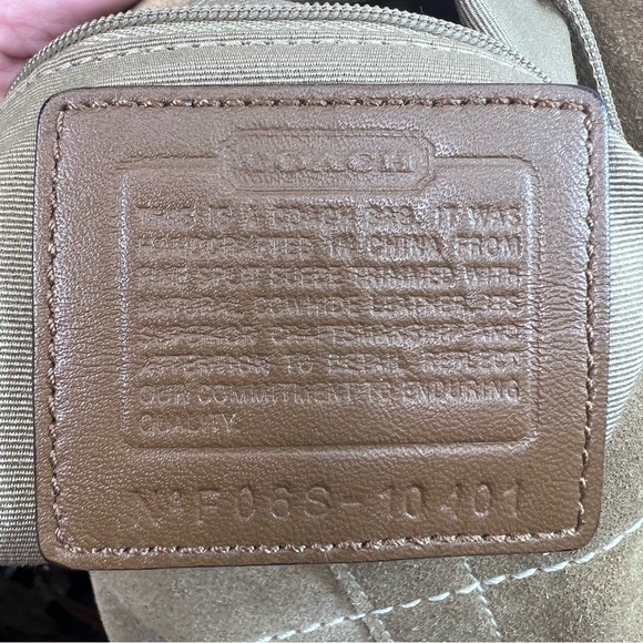 Coach Limited edition Tan Suede Hobo Bag with Fringe Details - Picture 9 of 10